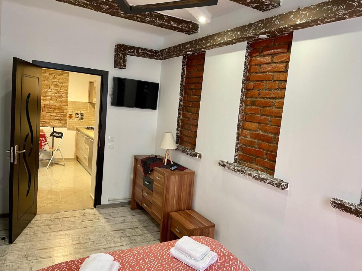 Tampa Residence 브라쇼브 외부 사진