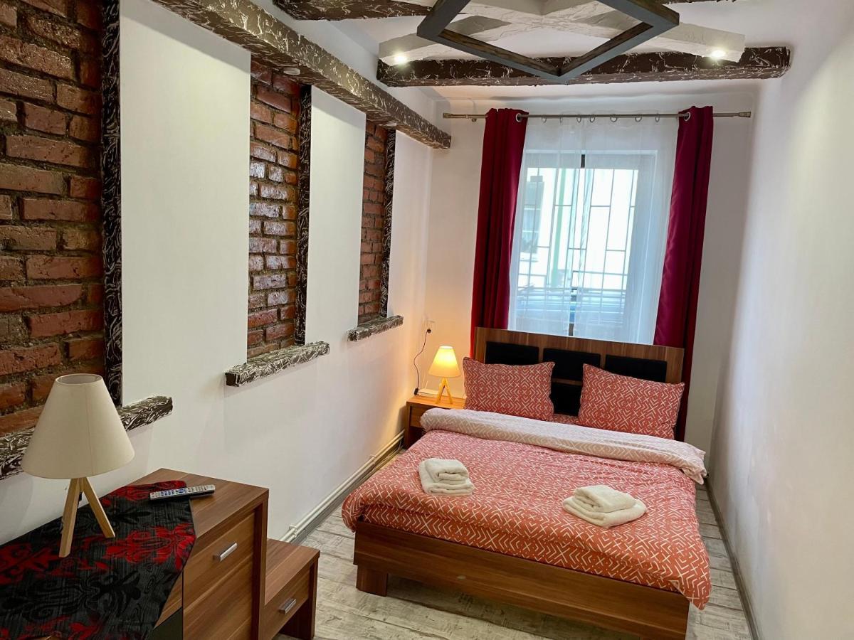 Tampa Residence 브라쇼브 외부 사진