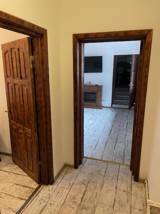 Tampa Residence 브라쇼브 외부 사진