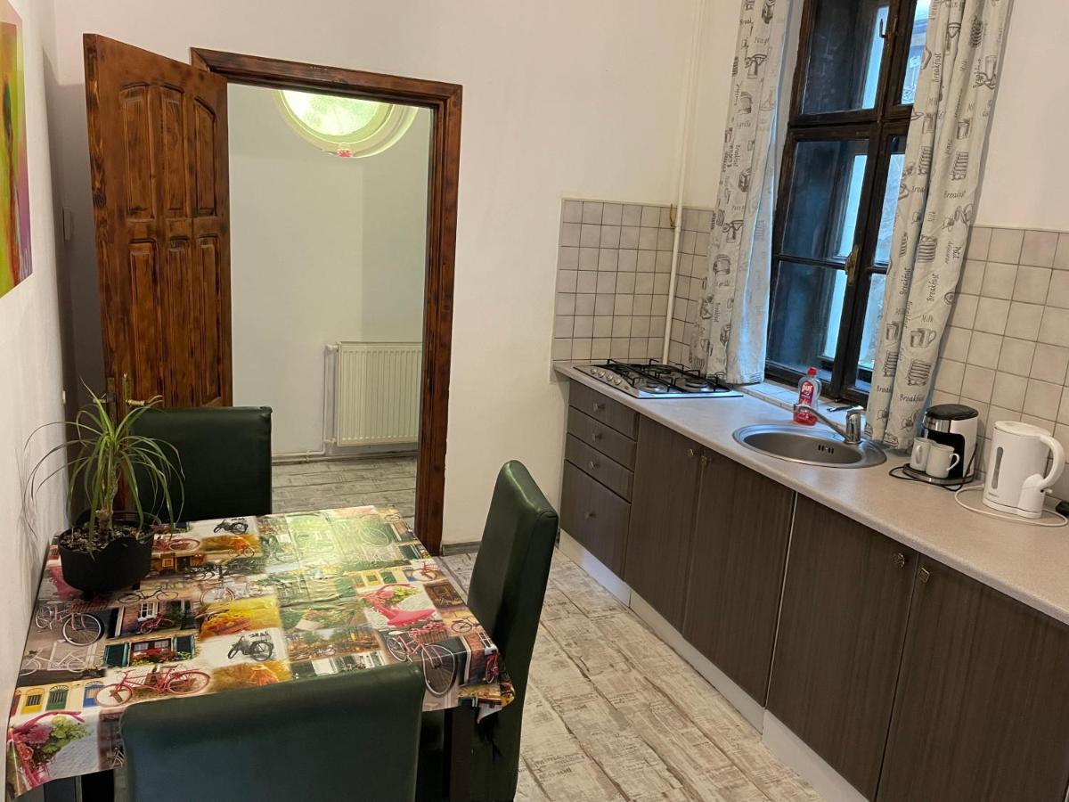 Tampa Residence 브라쇼브 외부 사진