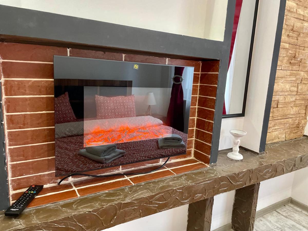 Tampa Residence 브라쇼브 외부 사진